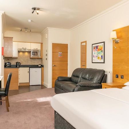 Teddington Lodge Екстер'єр фото